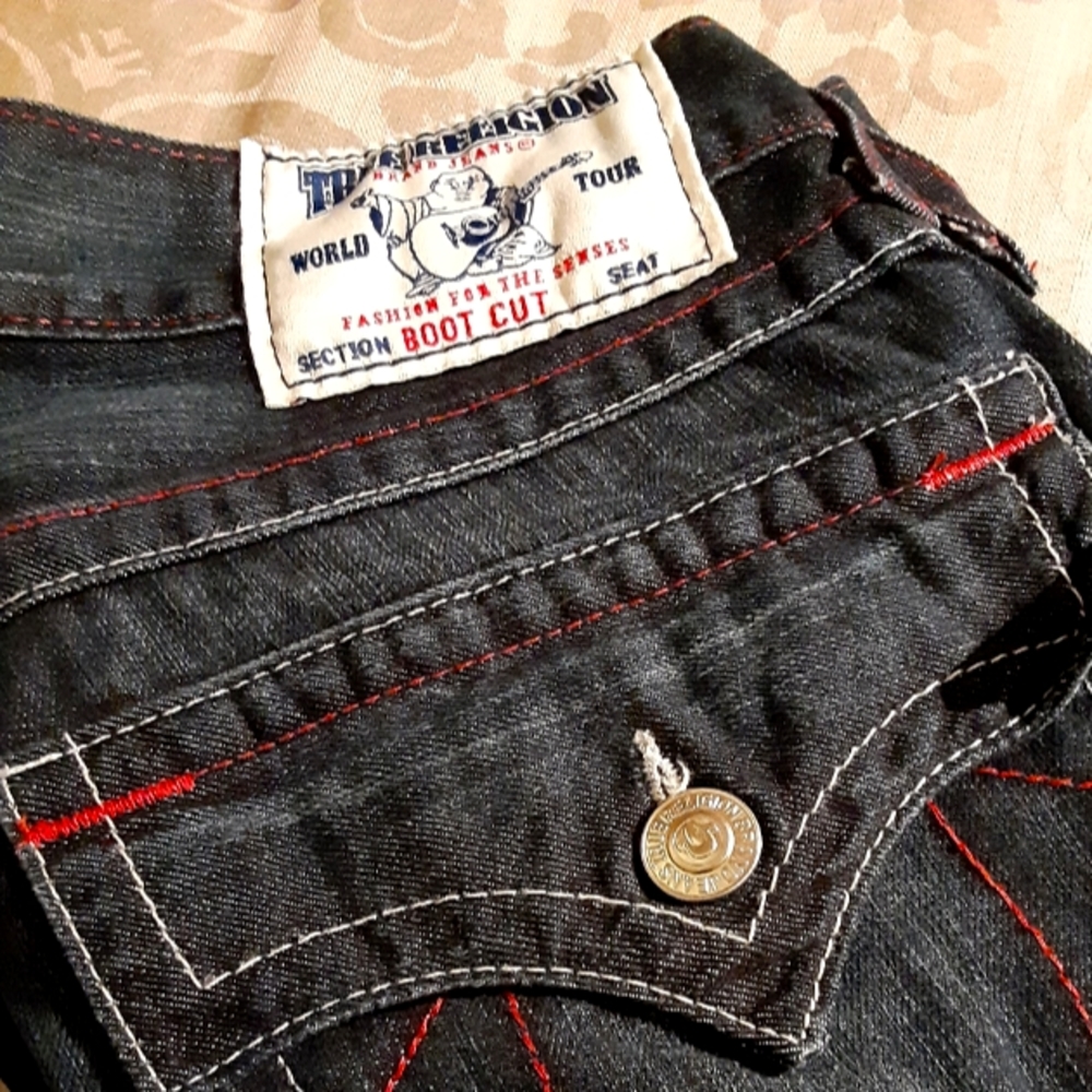 TRUE RELIGION blue jeans
